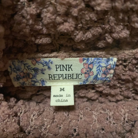 Womens sweater - Picture 2 of 3